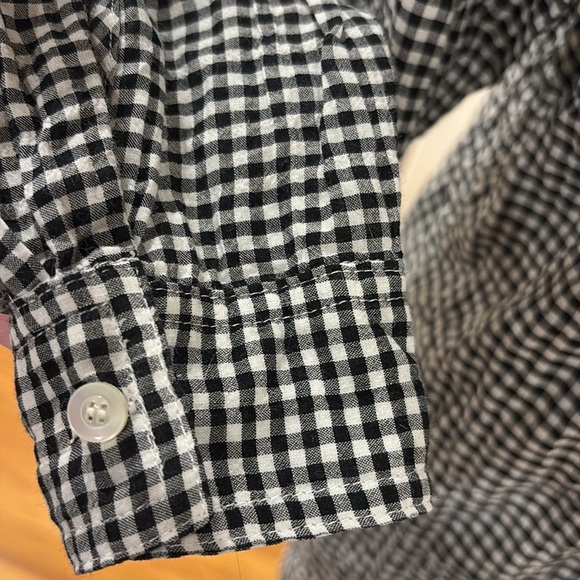 J. McLaughlin Women’s Black and White Casual Button Down Shirt. Size XS - Picture 5 of 9